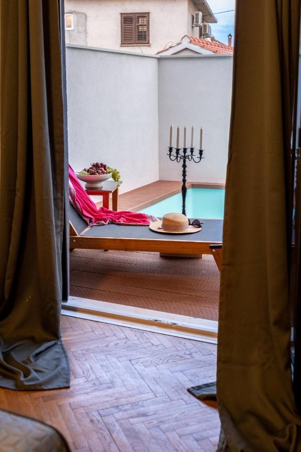 Apartment Lota With Heated Pool On Top Location 苏佩塔尔 外观 照片